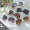imageThe Fresh Classic Crystal Elegant Women Beauty Design Sunglasses Gift Box728705goldWhite